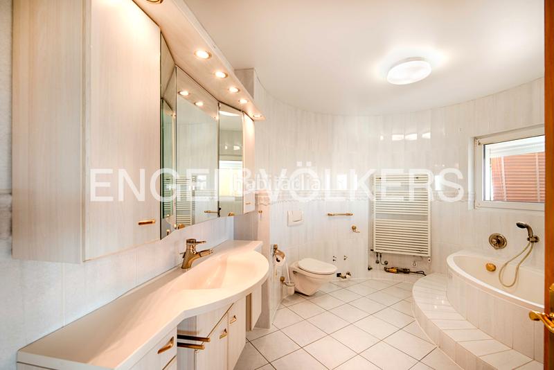 Foto 448a9412-9b55-4384-aa0d-3f6a032f355a. Casa  de 4 habitaciones con piscina en Requesens Empuriabrava