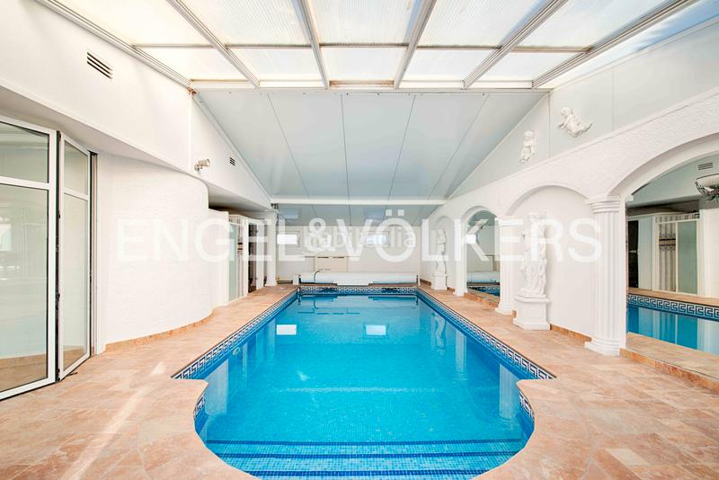 Foto 5c39b4be-cdd2-499f-ad33-e11f764e11ac. Casa  de 4 habitaciones con piscina en Requesens Empuriabrava