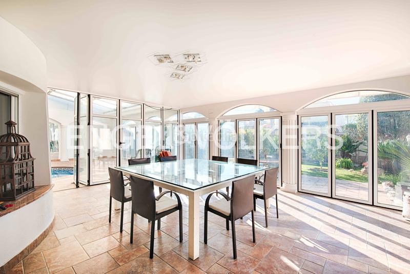 Foto f17c276d-253d-4ffd-85af-b07929932e15. Casa  de 4 habitaciones con piscina en Requesens Empuriabrava