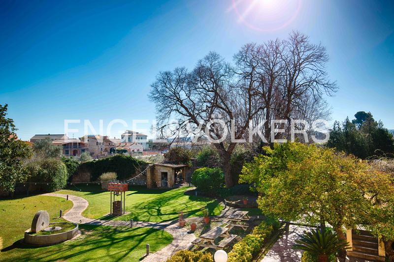 Foto 13cf5582-17fd-4490-9761-b2081865e78d. Haus mit kamin heizung parking pool in Borrassà