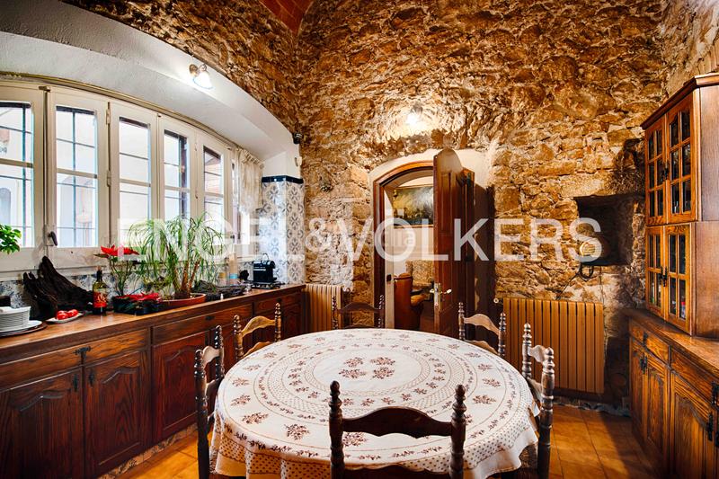 Foto 2b90a8de-415b-4062-9c5f-7041ad57de36. Haus mit kamin heizung parking pool in Borrassà