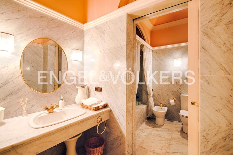 Foto 378fad32-222b-44e0-9929-807fb06e8769. Haus mit kamin heizung parking pool in Borrassà