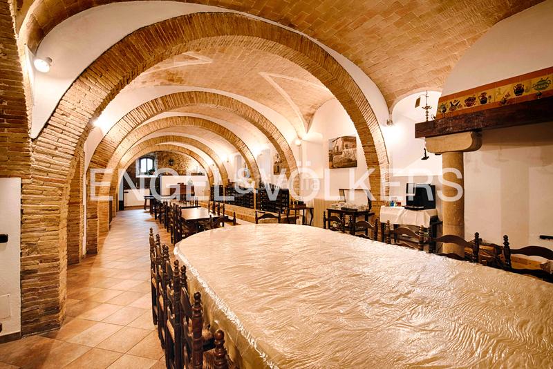 Foto 56c235f0-b6dd-42f3-a9ba-09e58c3c4e69. Haus mit kamin heizung parking pool in Borrassà