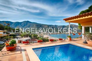 Casa a Carrer frederic marès 78. 2 casas con vistas al mar en el port de la selva