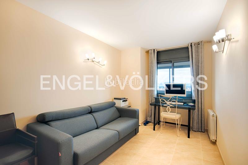 Foto 713151d5-0671-4db6-b938-9cbc5a8b6208. Apartamento idílico apartamento de 3 dormitorios en primera línea de mar en Empuriabrava
