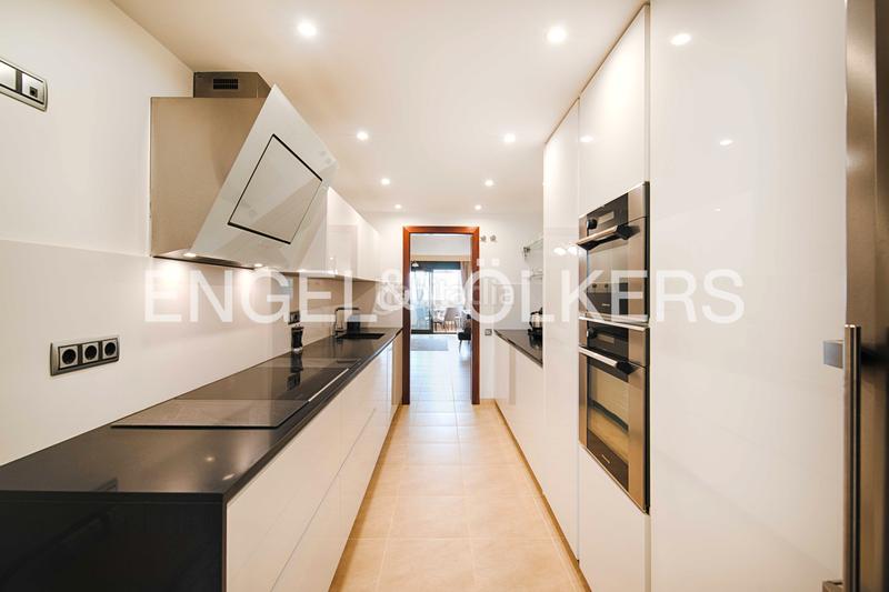 Foto b827893f-8bc7-4374-befa-b7475fc6bc2e. Apartamento idílico apartamento de 3 dormitorios en primera línea de mar en Empuriabrava