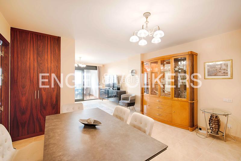 Foto dee4473c-152f-4579-9800-836e3f4ae800. Apartamento idílico apartamento de 3 dormitorios en primera línea de mar en Empuriabrava
