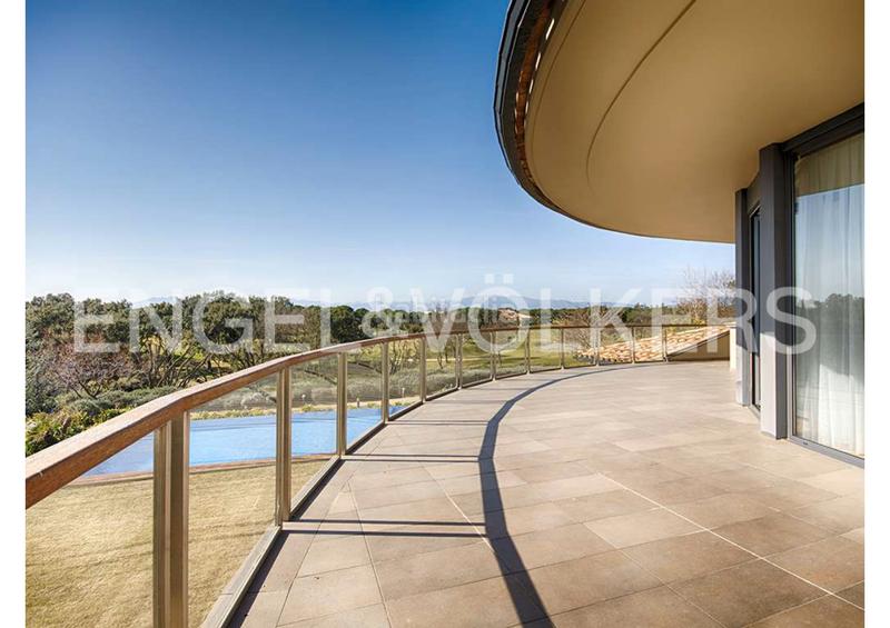 Foto 39d80ecd-92b7-4e88-9a02-7ecaf38fa20b. Chalet avec cheminée chauffage parking piscine dans Peralada