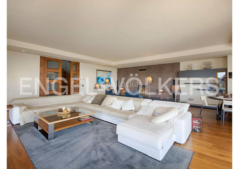 Foto 4f2bcbf7-d403-4f11-b979-459a22e8bd81. Chalet avec cheminée chauffage parking piscine dans Peralada