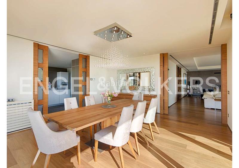 Foto aae116e1-7e4c-4c07-9a8f-368846738128. Chalet avec cheminée chauffage parking piscine dans Peralada