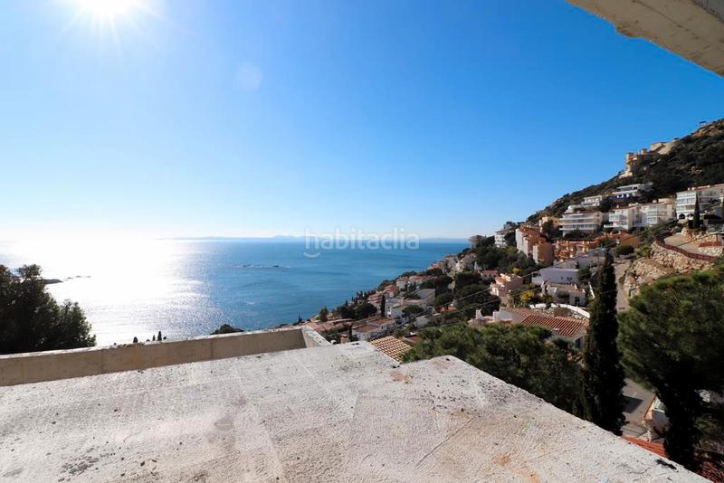 Foto c5725c76-b7bb-44e1-8917-632e7a633a29. Chalet avec piscine dans Puig Rom-Canyelles-Almadrava Roses