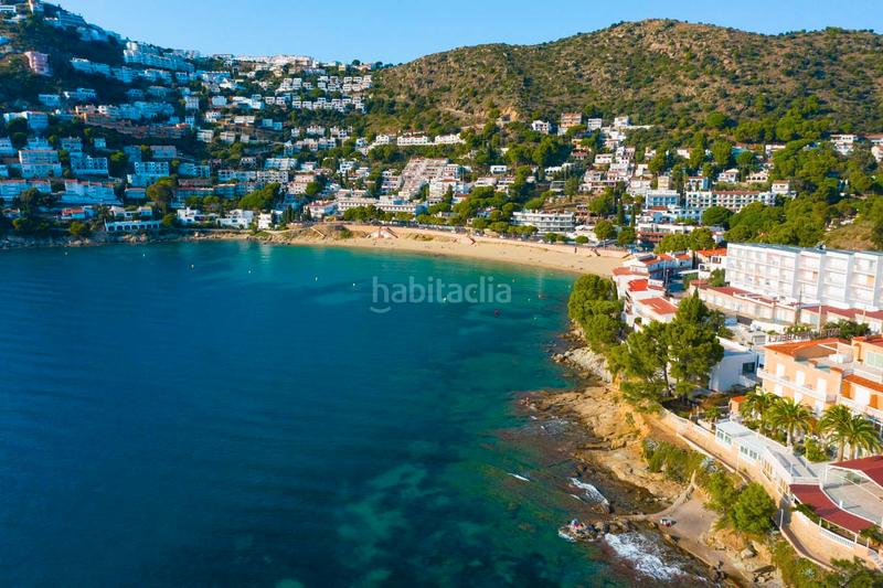 Foto e232cac7-1f61-4b63-8b22-253f025aabcc. Chalet avec piscine dans Puig Rom-Canyelles-Almadrava Roses