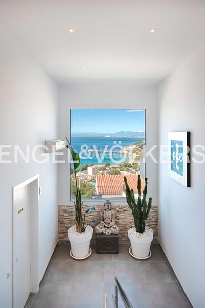 Foto 128d1bbe-1006-4ebe-b6ba-5026849cc288. Chalet mit parking pool in Puig Rom-Canyelles-Almadrava Roses