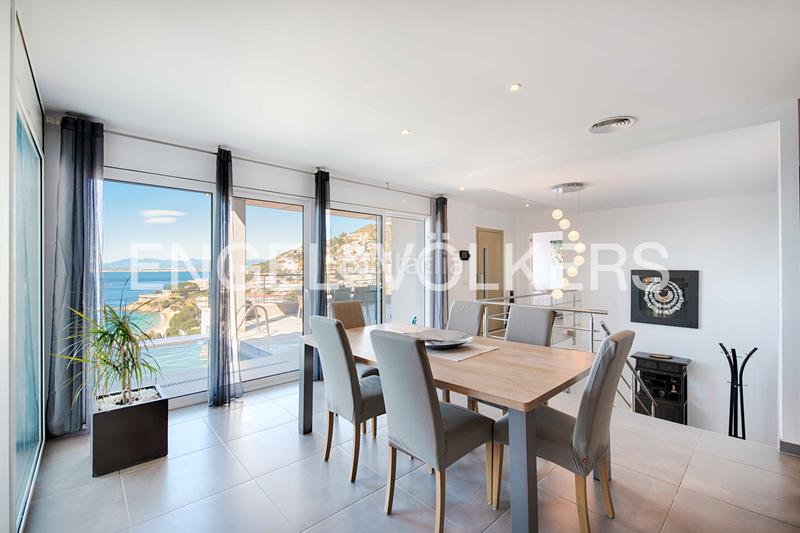 Foto ab9b7820-996d-4dd4-becd-29cba635fc9f. Chalet mit parking pool in Puig Rom-Canyelles-Almadrava Roses