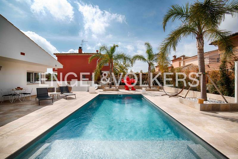 Foto 35fcecf6-f1b9-48a1-8761-bd9bcad71508. Chalet mit parking pool in Castelló d´Empúries