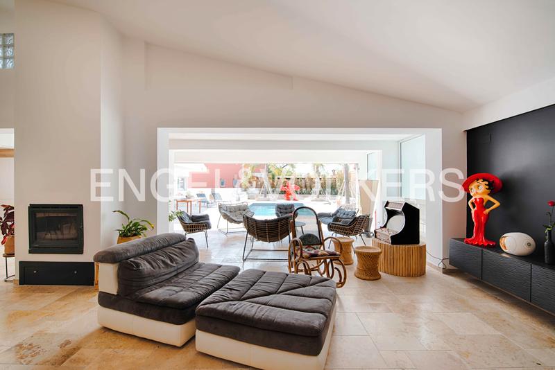 Foto b8dc9db8-02a1-40ea-b74d-c88ced6040b1. Chalet mit parking pool in Castelló d´Empúries