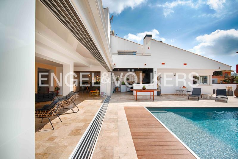 Foto e64f9a6a-c101-47b7-93ce-7c9b2fd49135. Chalet mit parking pool in Castelló d´Empúries