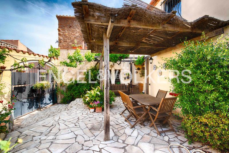 Foto 126f7523-dd5e-4e79-aba6-a2e90fafa675. Casa in carrer roca de la balena 3 in Vilajuïga