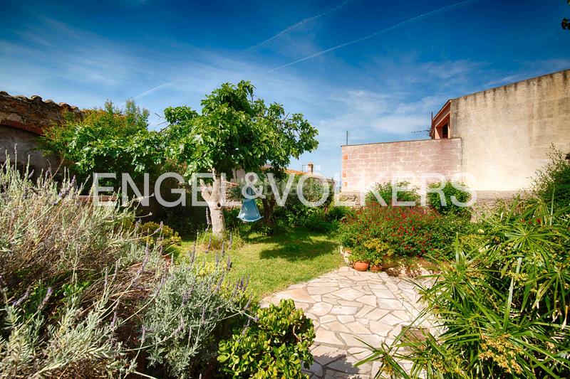 Foto 66d1ae55-b9d6-406d-b47d-18187bca0e59. Casa in carrer roca de la balena 3 in Vilajuïga