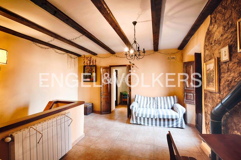 Foto d50200e9-70a4-4074-be23-a224214d2886. Casa in carrer roca de la balena 3 in Vilajuïga