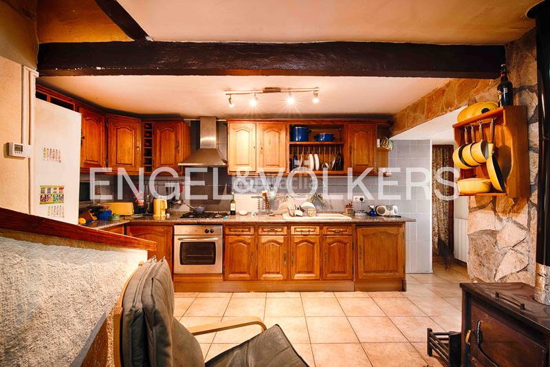 Foto db21067e-c34e-4ace-be66-4616fc845ce6. Casa in carrer roca de la balena 3 in Vilajuïga