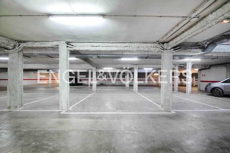 Foto 0ae4195b-9210-4031-8eec-c74dc28d7c9f. Car parking in Poble Nou-Olivar Gran Figueres