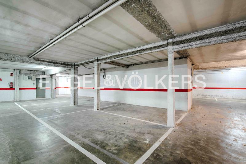 Foto 3a0ddfb3-a366-47cf-bcdf-09f19fdf4cd3. Autoparkplatz in Poble Nou-Olivar Gran Figueres