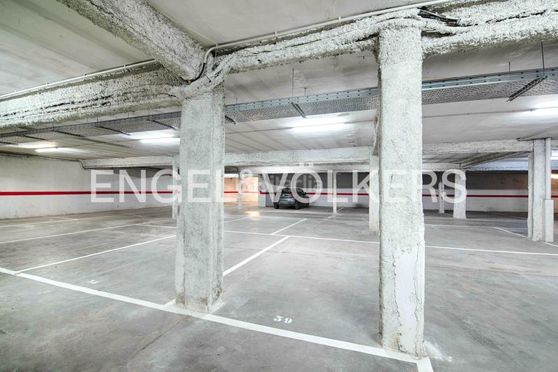 Foto 34b29b59-9f12-4227-9381-92fa1e2bf1e8. Motorcycle parking in Poble Nou-Olivar Gran Figueres