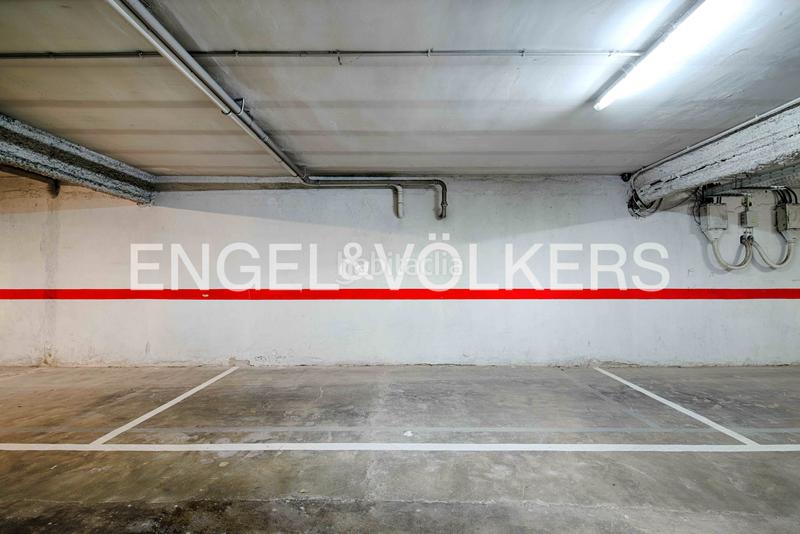 Foto 37e93b1c-6b5f-49d8-b32e-2562ee270a7d. Motorcycle parking in Poble Nou-Olivar Gran Figueres