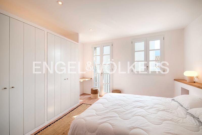 Foto 6ade7ef2-9228-431e-9826-ede07ba341c5. Casa adosada elegancia y confort en el centro en Cadaqués