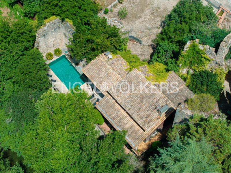 Foto 6972ca60-a128-404e-ace5-04a2da48be28. Chalet impresionante villa con historia y lujo en el castell de sant llorenç en Sant Llorenç de la Muga