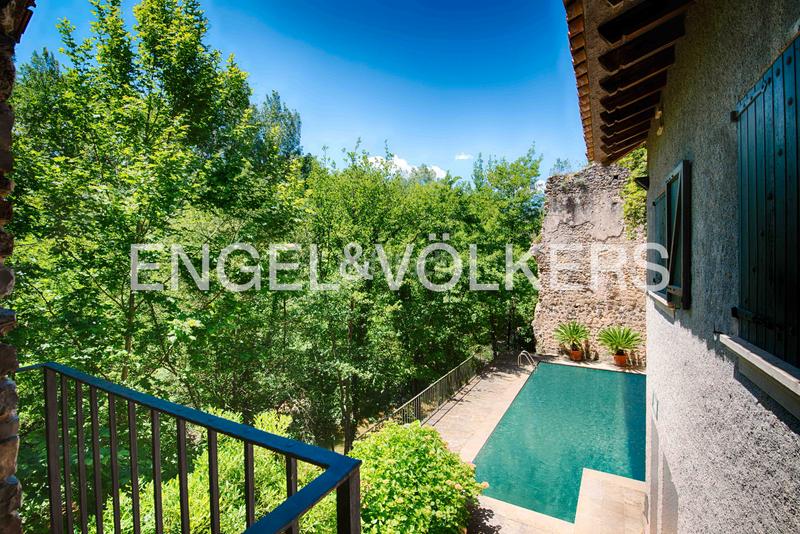 Foto 866d45f5-6240-4ee3-9004-ef1c70d0c75e. Chalet impresionante villa con historia y lujo en el castell de sant llorenç en Sant Llorenç de la Muga