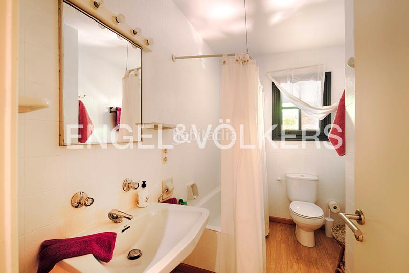Foto 916f7cb5-8605-44a5-bec2-3a9f8b4a4118. Chalet impresionante villa con historia y lujo en el castell de sant llorenç en Sant Llorenç de la Muga