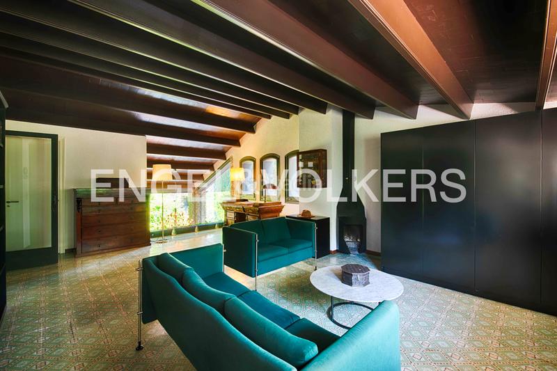 Foto f4fe324f-f231-4fbb-908b-1bf17a43db56. Chalet impresionante villa con historia y lujo en el castell de sant llorenç en Sant Llorenç de la Muga