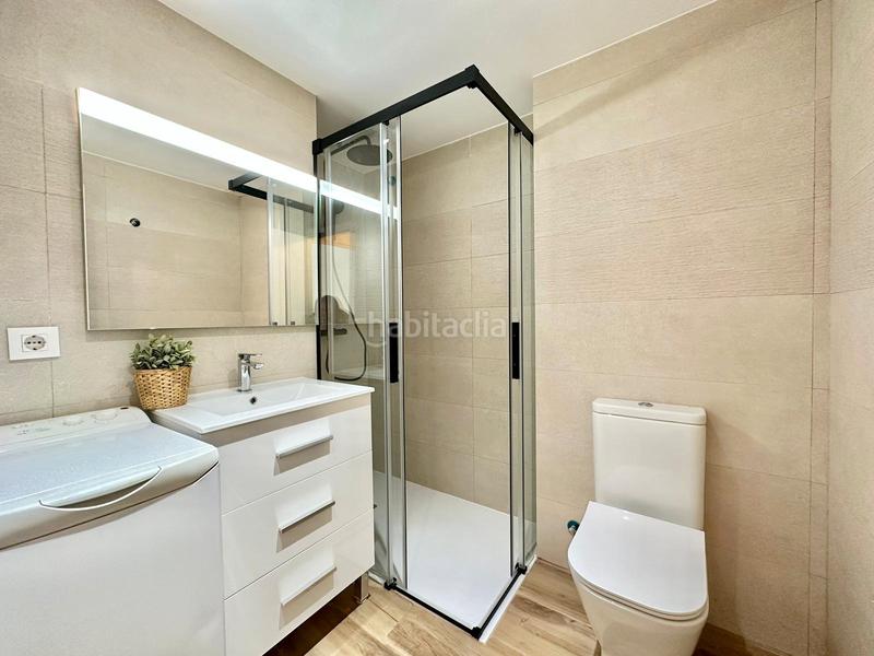 Foto 31dd84a9-9f98-49e6-979a-a9b867838ade. Apartamento  en canyelles ( ) totalmente reformado en 1era linea de mar con licencia turística y parking privado en Roses