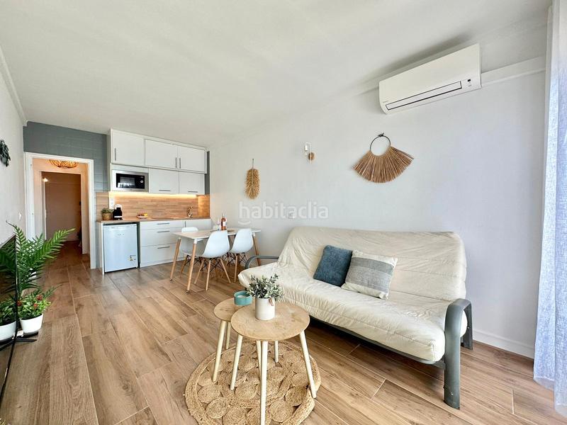 Foto 7f1051ac-dc01-47a6-947e-05c14244c331. Apartamento  en canyelles ( ) totalmente reformado en 1era linea de mar con licencia turística y parking privado en Roses