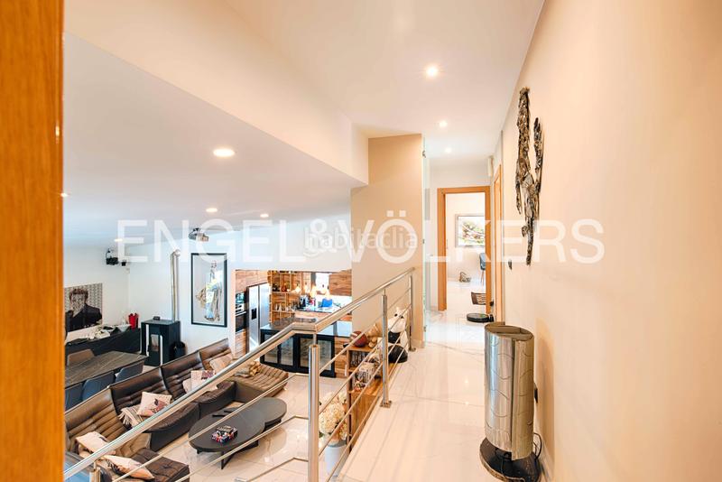 Foto 01e1d06c-e95d-4798-84a4-eb17ebe5a427. Chalet casa unifamiliar con un estilo único y especial en Empuriabrava