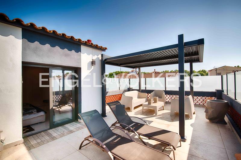 Foto 4ae365b3-3937-45df-a1e9-0d1b799b889f. Chalet casa unifamiliar con un estilo único y especial en Empuriabrava
