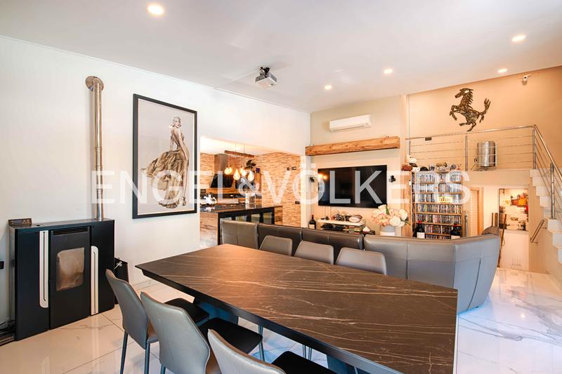 Foto b326ec18-aa89-4306-867d-6f320e748c59. Chalet casa unifamiliar con un estilo único y especial en Empuriabrava