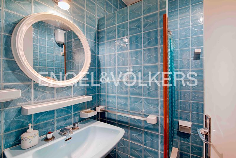 Foto 0796308d-d1b3-4be9-a6b0-a9bf98b6d5d2. Casa adosada autenticidad y rentabilidad en el corazón – casa con licencia turística y estudio independiente en Cadaqués