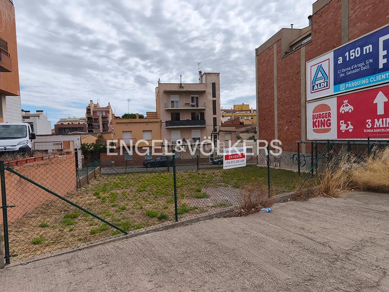 Foto 94d7a55d-01c5-45ad-a111-5a0d05ce9ca3. Wohngrundstück in Creu de la Mà Figueres