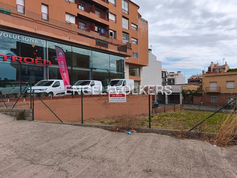 Foto c3ab1c24-8e5b-40be-98c6-eea4906fdf19. Wohngrundstück in Creu de la Mà Figueres