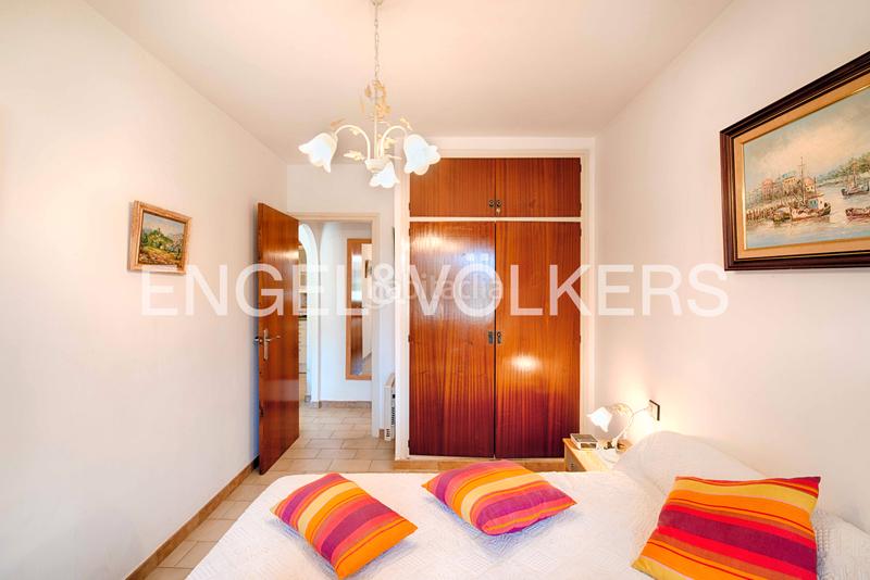 Foto 1432ce36-310c-4607-b6c7-47bf76c00d89. Apartamento piso en planta baja con terraza y acceso a piscina comunitaria en Empuriabrava