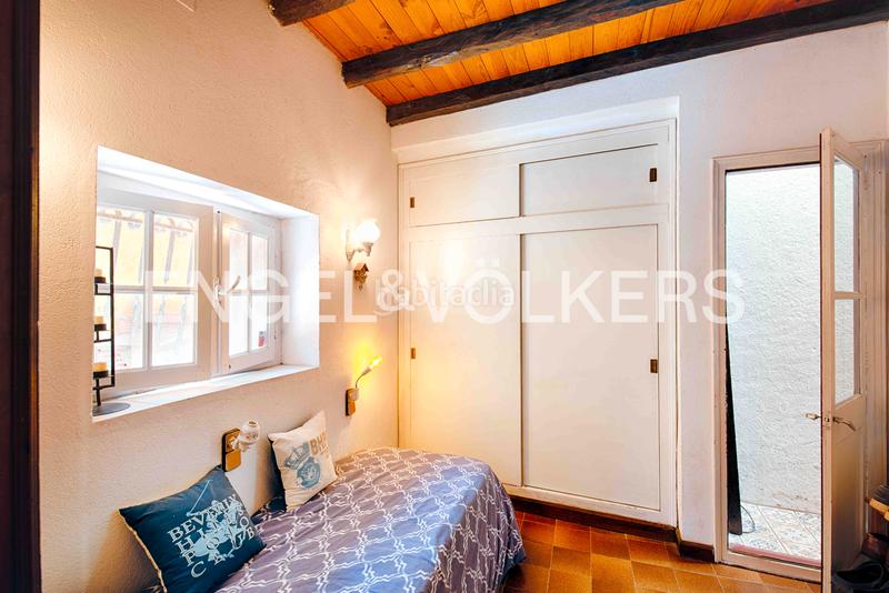 Foto 38072d89-618a-4eec-a173-2f42908fc98e. Casa adossada amb xemeneia calefacció a Garriguella