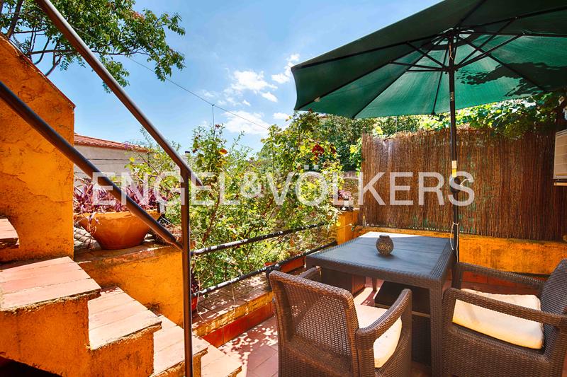 Foto 4c691c66-ccbc-4d85-aafb-007e4921e39a. Casa adossada amb xemeneia calefacció a Garriguella