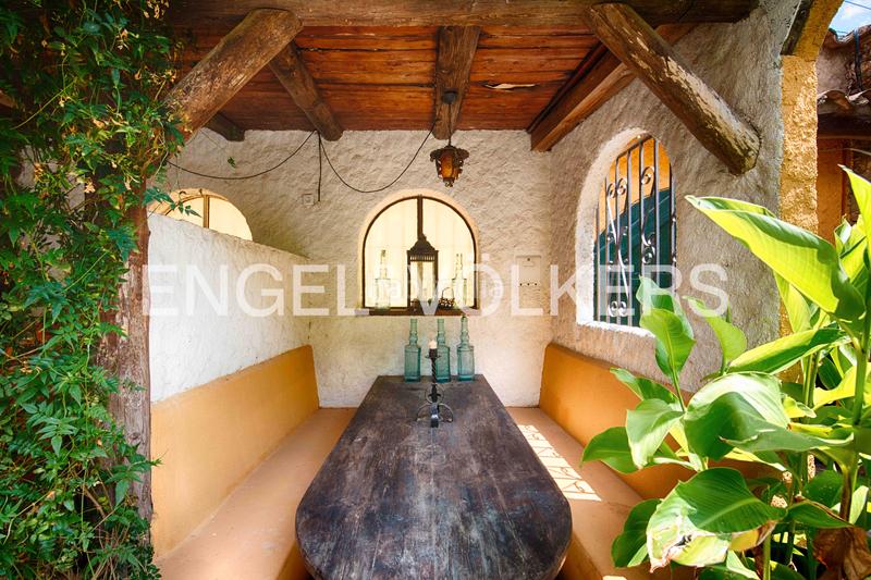 Foto b5b6e218-fa99-4a31-aed2-c842fa68c4b0. Casa adossada amb xemeneia calefacció a Garriguella