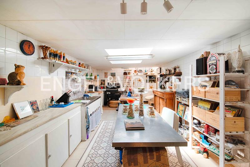 Foto b787064a-0d94-470e-8ad4-eda10ee50ce2. Casa adossada amb xemeneia calefacció a Garriguella