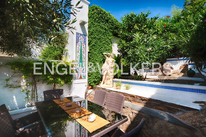 Foto 072f84dc-9e17-497f-8ef5-cc220005d1fb. Casa villa con impresionantes vistas en Puig Rom-Canyelles-Almadrava Roses