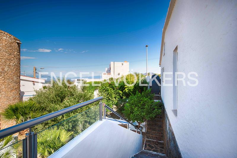 Foto 40ceca0f-7391-4181-96b9-083dcdfb1e63. Casa villa con impresionantes vistas en Puig Rom-Canyelles-Almadrava Roses