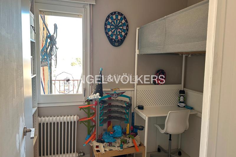 Foto db72fa83-0dc3-4ef0-bf0b-628bb1328301. Etagenwohnung mit kamin in Centre Figueres
